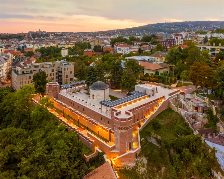 Gül Baba türbéje